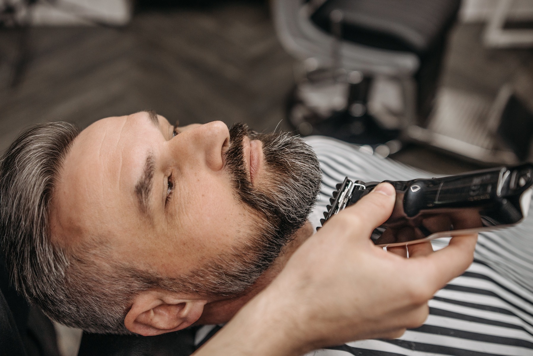 Klippa eller inte: En utförlig guide till att trimma skägg